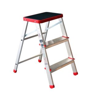 ESCADA ALUMÍNIO TABURETE TL3