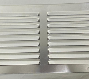 GRELHAS ALUMINIO VENTILADOR 30X15 NATURAL